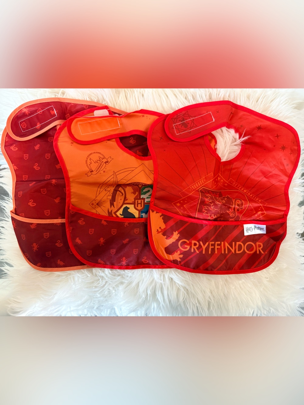 💫10/$25 • Harry Potter Plastic Bibs Set